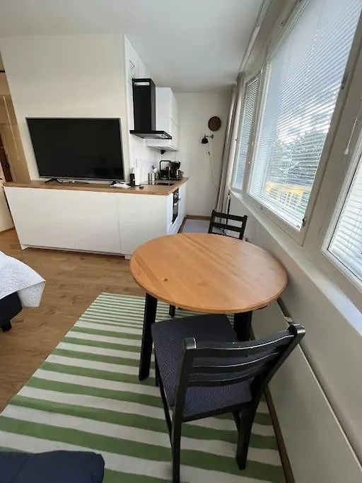 Apartment Tyylikaes Yksioe Kalliossa Helsinki Finland